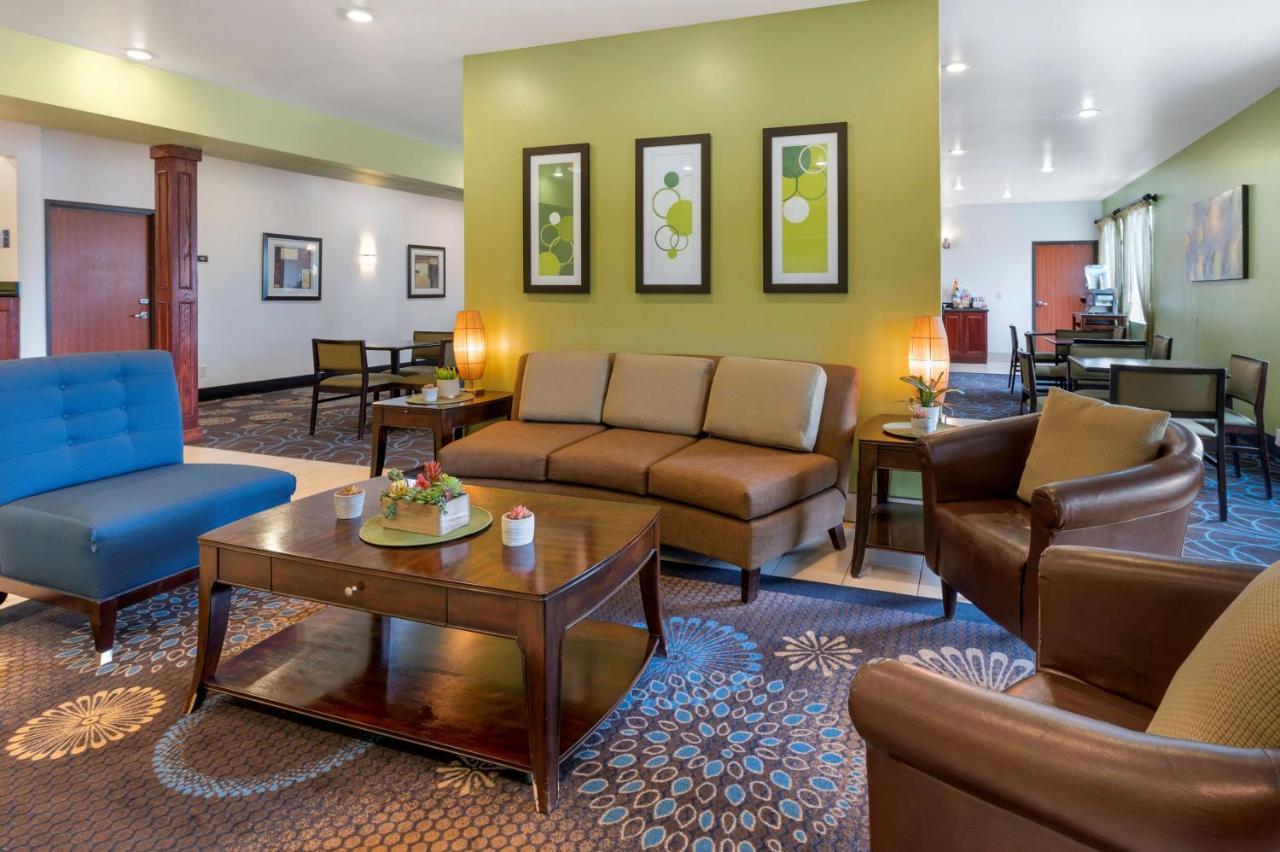 Best Western Plus Covered Bridge Inn Brazil Екстер'єр фото