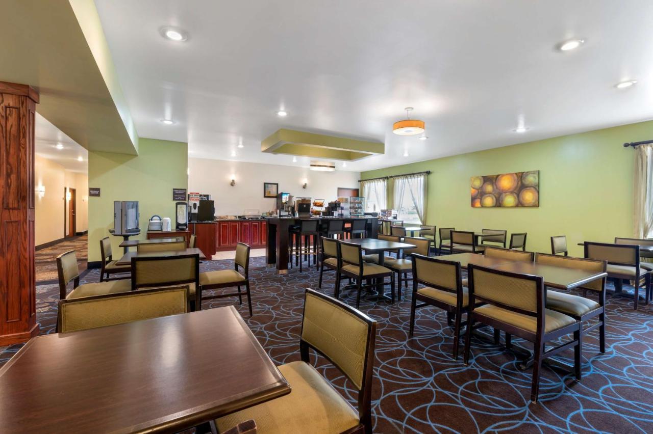 Best Western Plus Covered Bridge Inn Brazil Екстер'єр фото